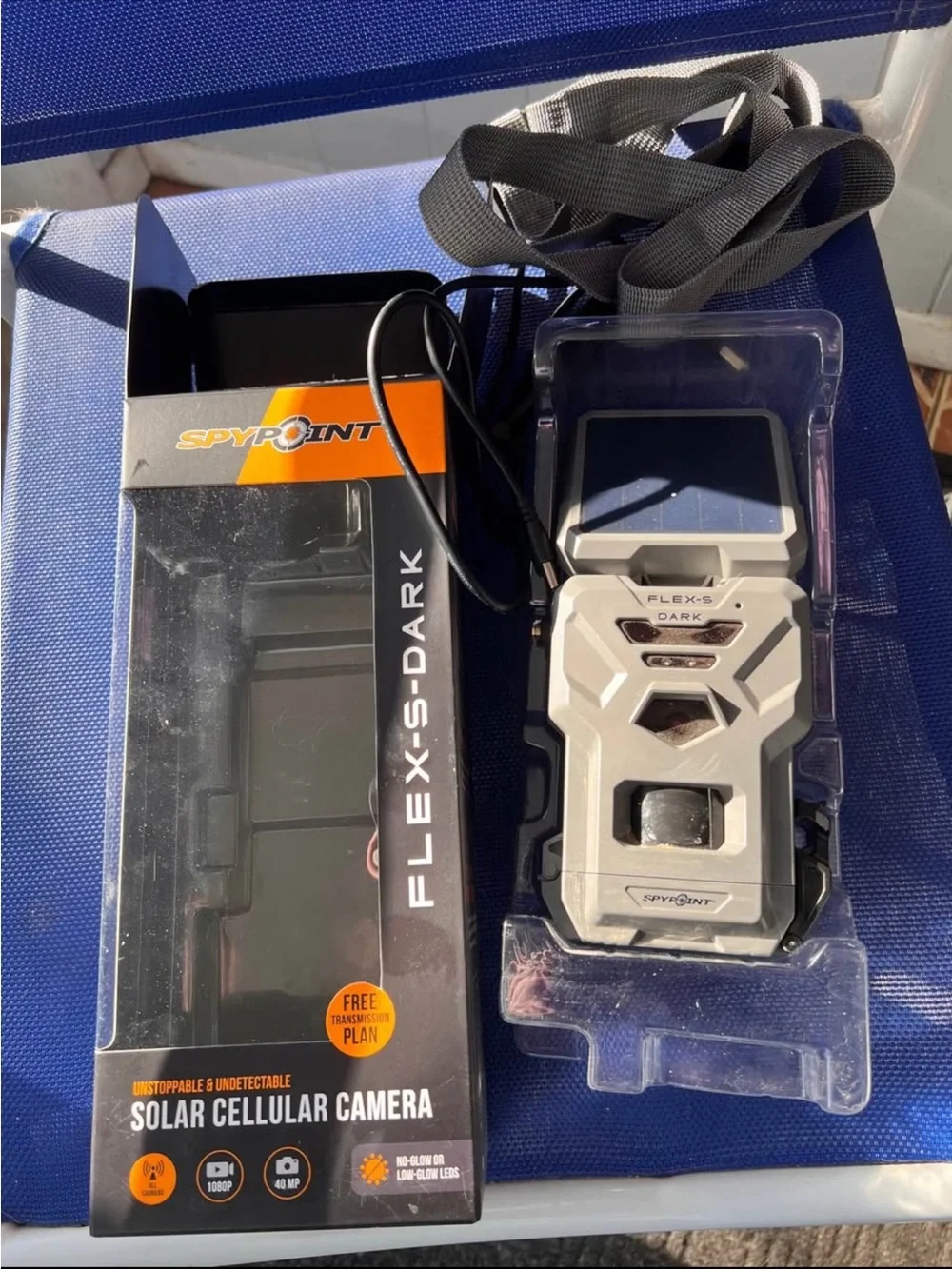 Spypoint FLEX-S DARK Solar Cellular Trail Camera - Gray